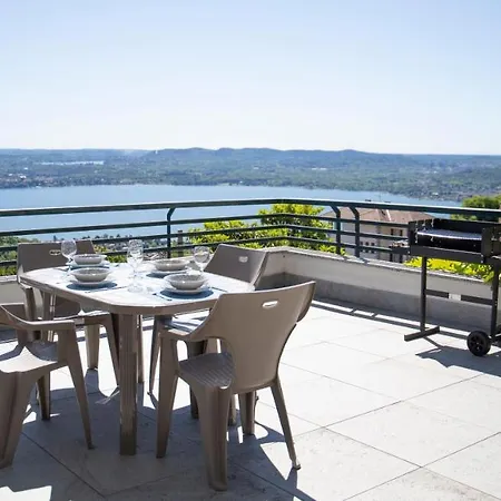 Apartment Panorama - With Terrace Overlooking The